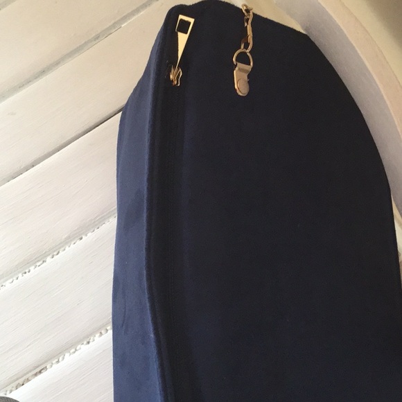 SOLD !!! NWT Aztec Suede Crossbody chain strapSO - Picture 5 of 12